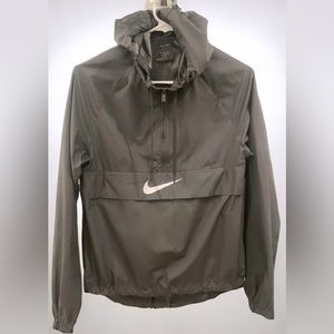 Nike black windbreaker jacket. Never worn. XS